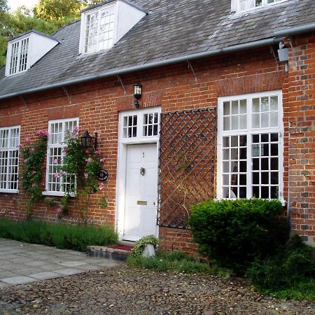 Bed and Breakfast The Courtyard Newmarket  Exteriér fotografie